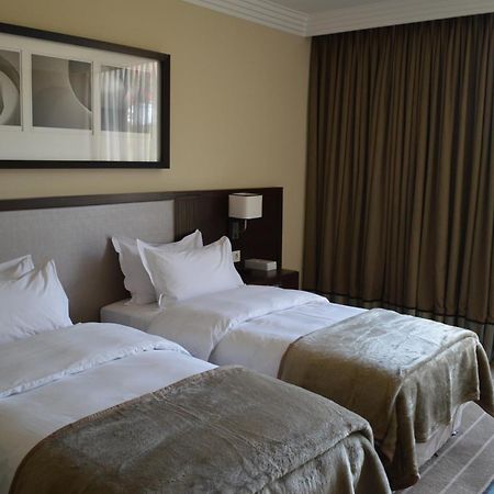 Pullman Lubumbashi Grand Karavia. Hotel Kültér fotó
