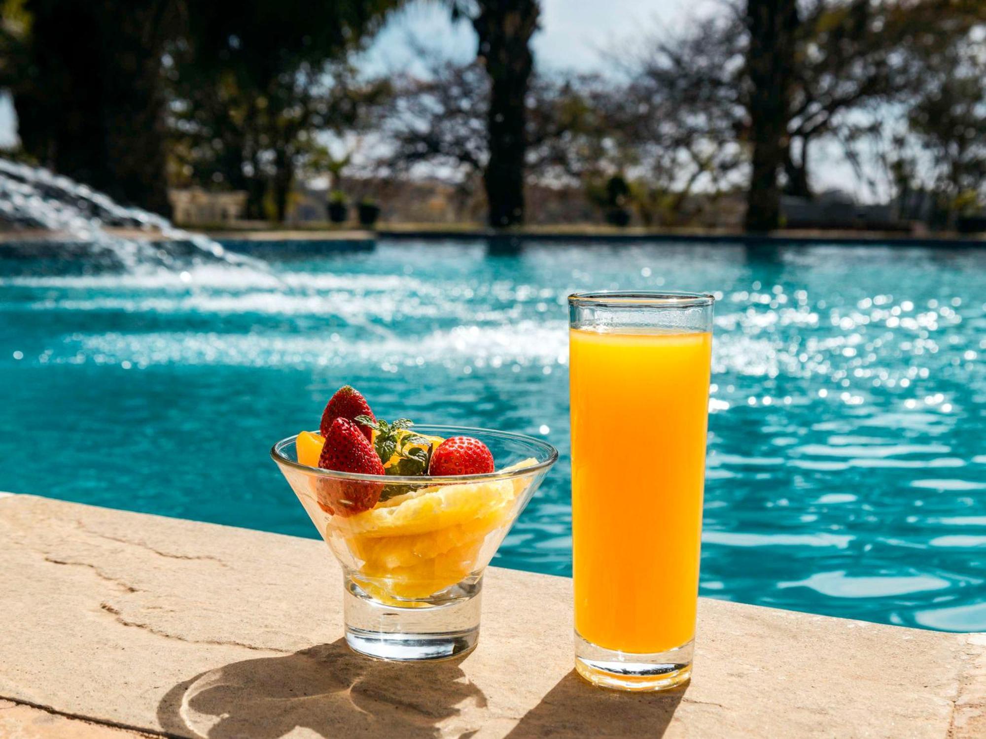 Pullman Lubumbashi Grand Karavia. Hotel Kültér fotó