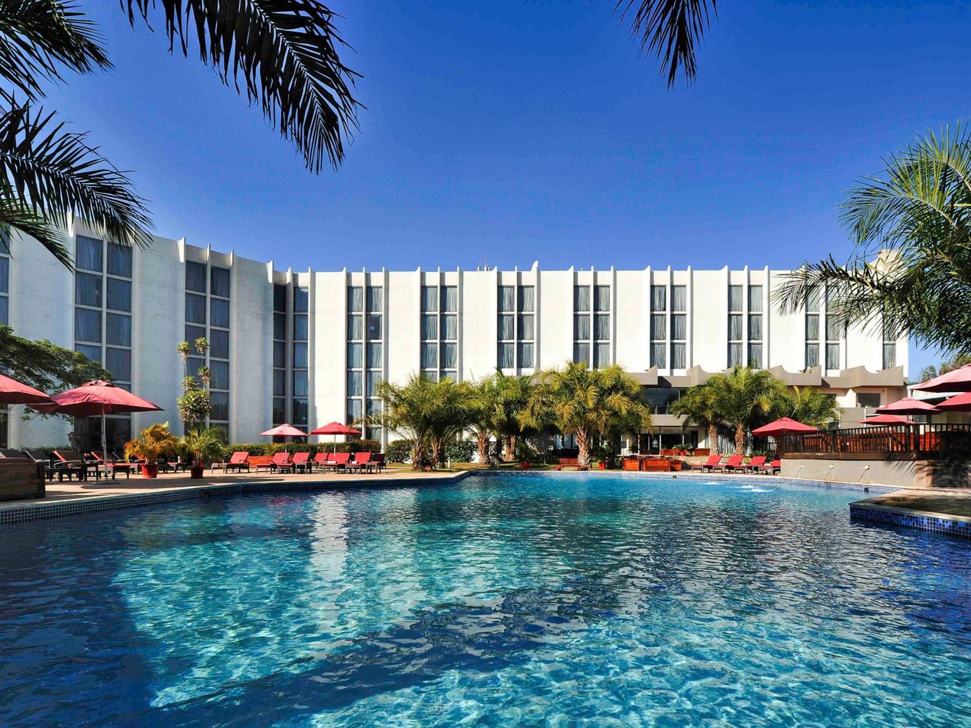 Pullman Lubumbashi Grand Karavia. Hotel Kültér fotó