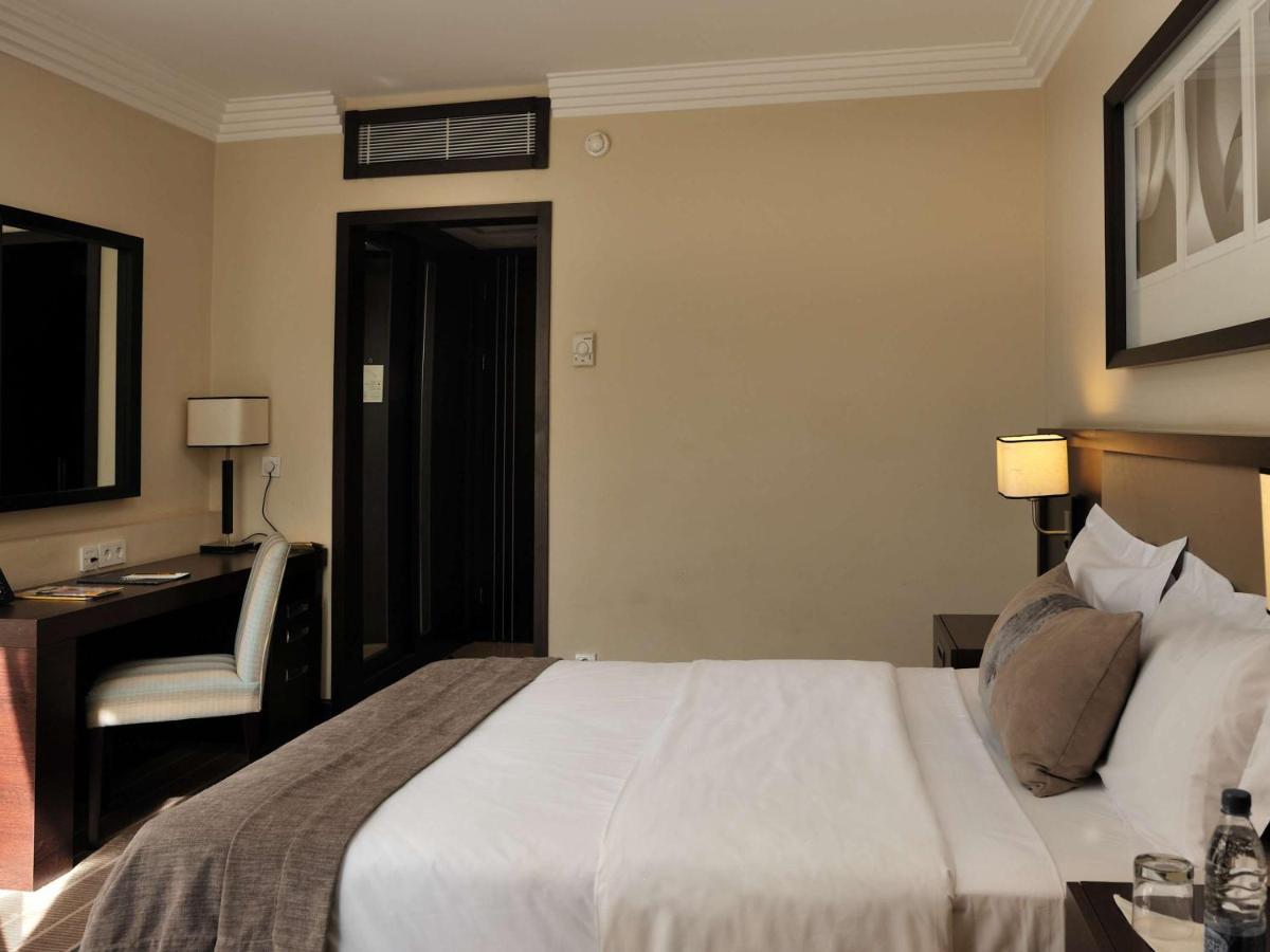 Pullman Lubumbashi Grand Karavia. Hotel Kültér fotó