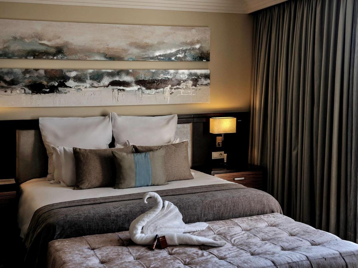Pullman Lubumbashi Grand Karavia. Hotel Kültér fotó